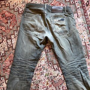 Naked and Famous Weird Guy size 32